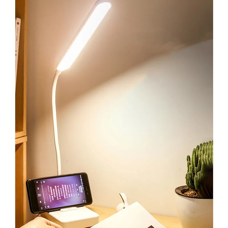 Luminária de Mesa com Carregador USB