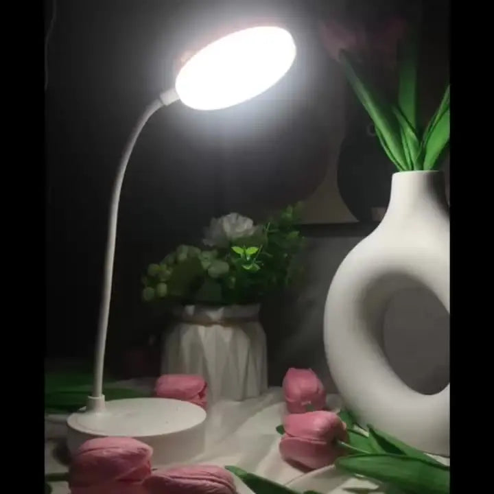 Luminária de Mesa LED com USB – Toque de Luz Ajustável